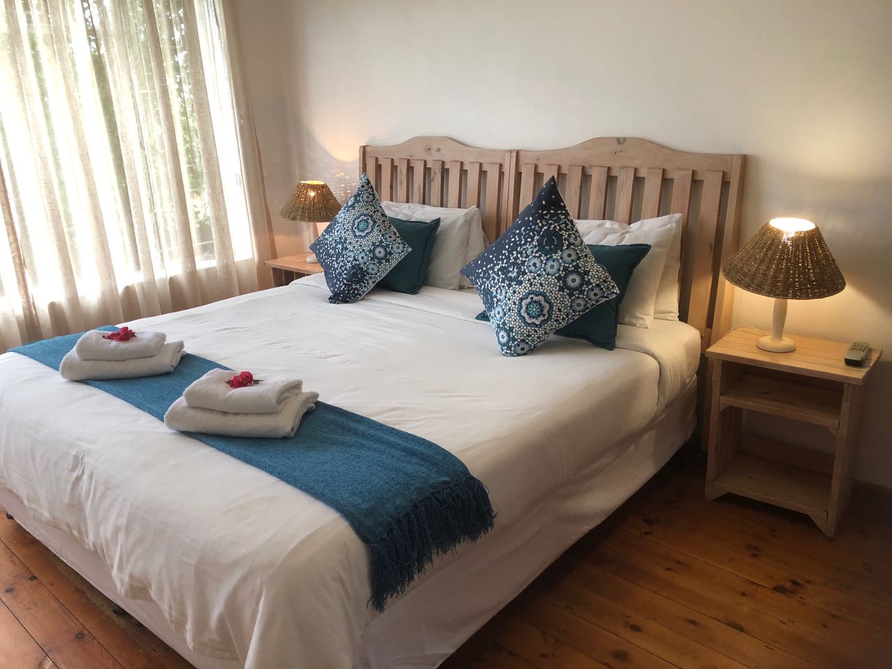 Jeffreys Bay Accommodation - Aquarius Bed And Breakfast JBay